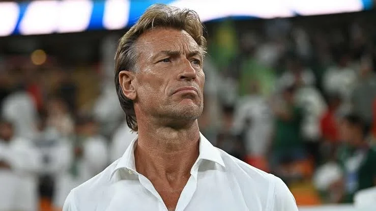 رينارد يغادر منتخب تونس بعد مباراتين فقط