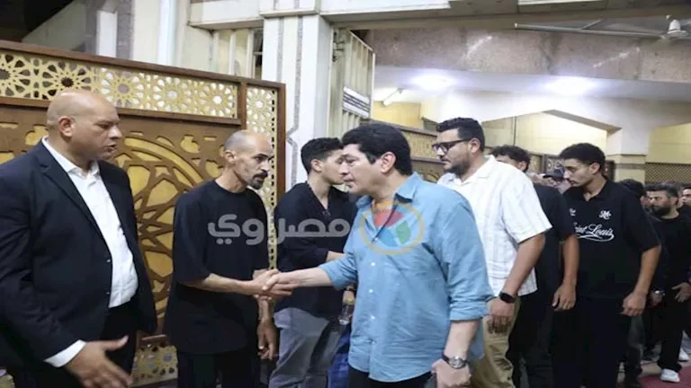 صور من عزاء المنتج الراحل ياسر صبحي بحضور كوكبة من نجوم الفن