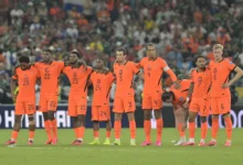 عائلة كلويفرت تتسبب في هزيمة الطواحين