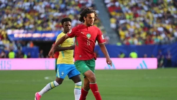مانشستر سيتي يبدأ مفاوضات مع أيوب بوعدي