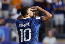 مبابي يقود منتخب فرنسا لتحقيق انتصار كبير على السويد بثلاثة أهداف