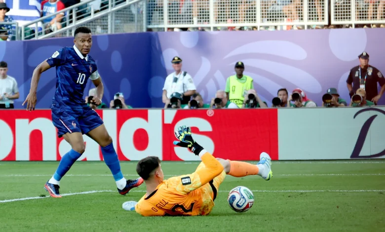 مبابي يواصل التألق بتسجيل 19 هدفاً في 19 مباراة بكأس العالم