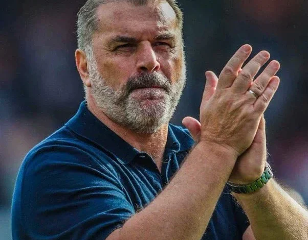 مدرب توتنهام يصل الرياض لتدريب النصر