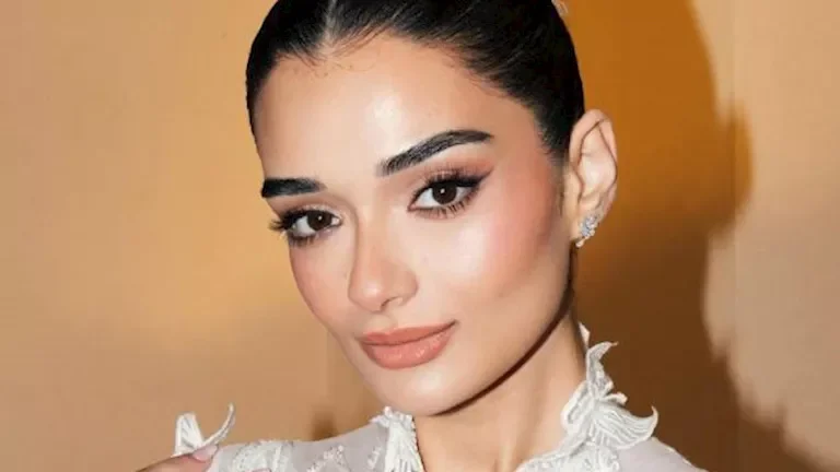 ملك أحمد زاهر تحتفل بعيد ميلاد والدتها بفيديو مميز