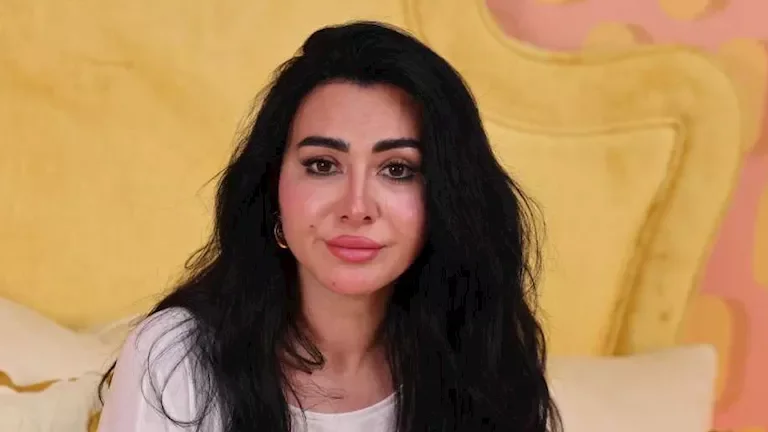 ميرهان حسين تثير حماس جمهورها بأغنية "تؤتؤ" وتنشر لقطات من كواليس العمل