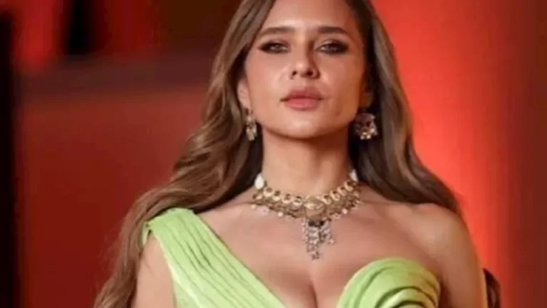 نيللي كريم تثير تفاعل الجمهور بتعليقها قبل مباراة مصر والأرجنتين