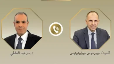 وزيرا الخارجية المصري واليوناني يناقشان تطورات الأوضاع الإقليمية