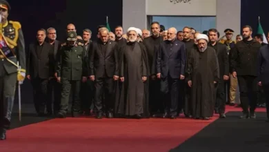 وفد مصري برئاسة رئيس مجلس الشيوخ يشارك في مراسم تشييع علي خامنئي