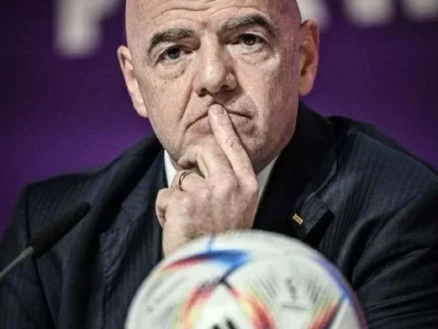 FIFA يتخذ إجراءات قانونية ضد 1000 موقع إلكتروني بسبب منشورات مسيئة
