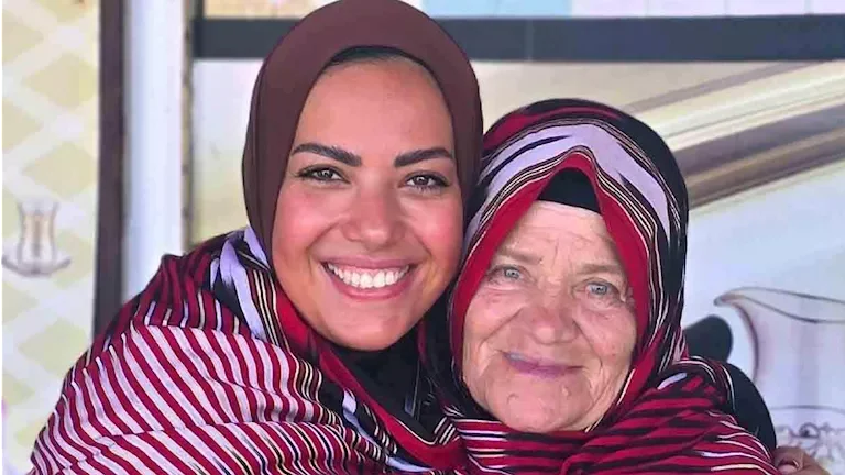 آية عبدالرحمن: بطلة إعلان محمد صلاح تعبر عن حبها للمصريين في طرابزون