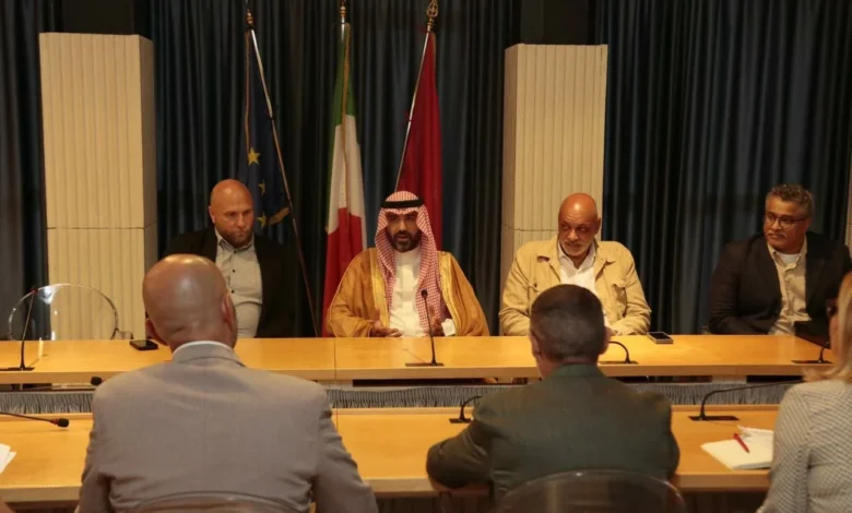 أبو الحمائل يستعرض آفاق تطوير الألعاب المائية في إيطاليا