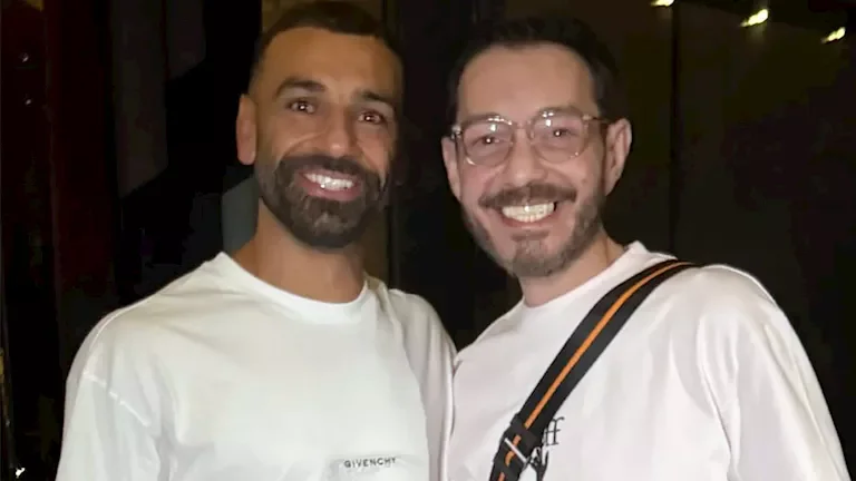أحمد زاهر يلتقي محمد صلاح بعد تألقه مع طرابزون