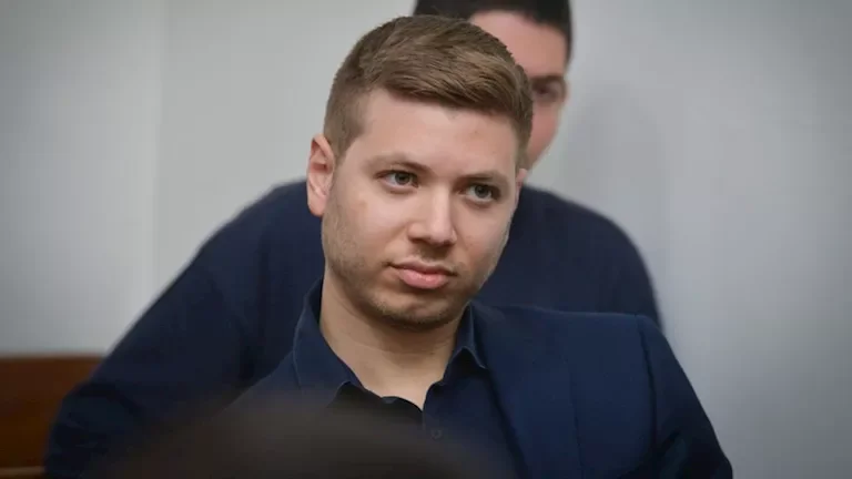 إجلاء نجل نتنياهو من أمريكا بسبب تهديدات بالاعتداء عليه