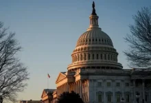 إخلاء الكابيتول الأمريكي بسبب الاشتباه بمركبة قرب المقر