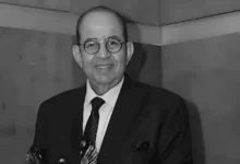 "إسعاد يونس تودع محمد التاجي بكلمات مؤثرة"