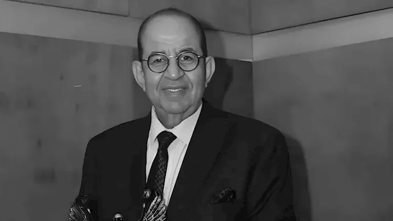 "إسعاد يونس تودع محمد التاجي بكلمات مؤثرة"
