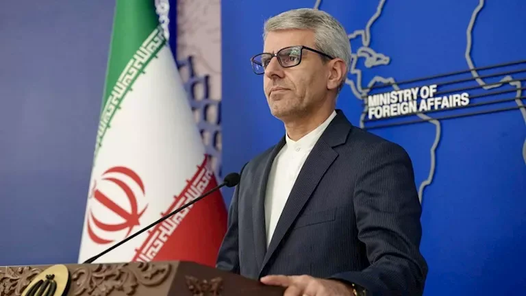 إيران تؤكد استمرار الدفاع عن البلاد ورفض فرض شروط إنهاء الحرب من قبل المعتدين