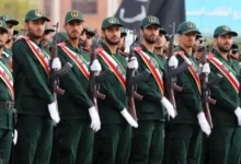 إيران تهدد بالرد على الهجوم الأمريكي في جزيرة لارك