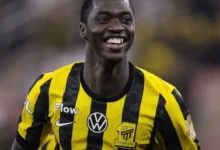 الاتحاد يعيد دومبيا إلى صفوفه في أكتوبر