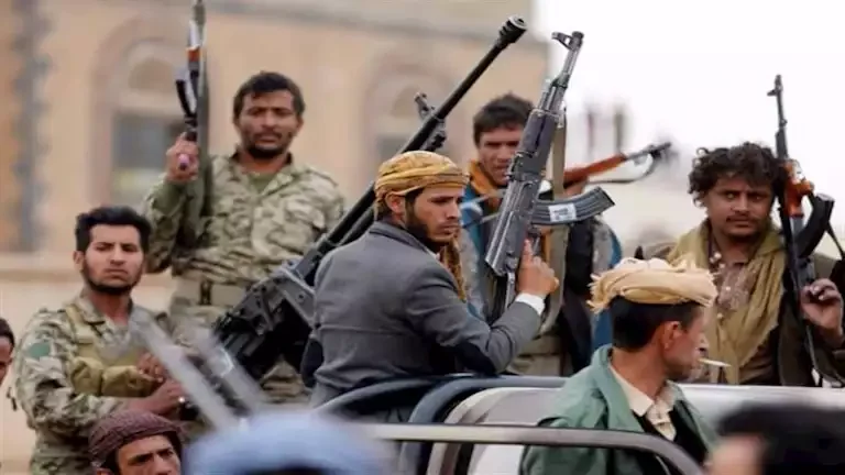 الجيش اليمني: الحوثيون يطلقون 3 صواريخ باليستية على أحياء مأرب