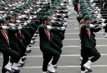 الحرس الثوري الإيراني يهدد بمواصلة تطوير الأسلحة ويشير إلى تغييرات قادمة
