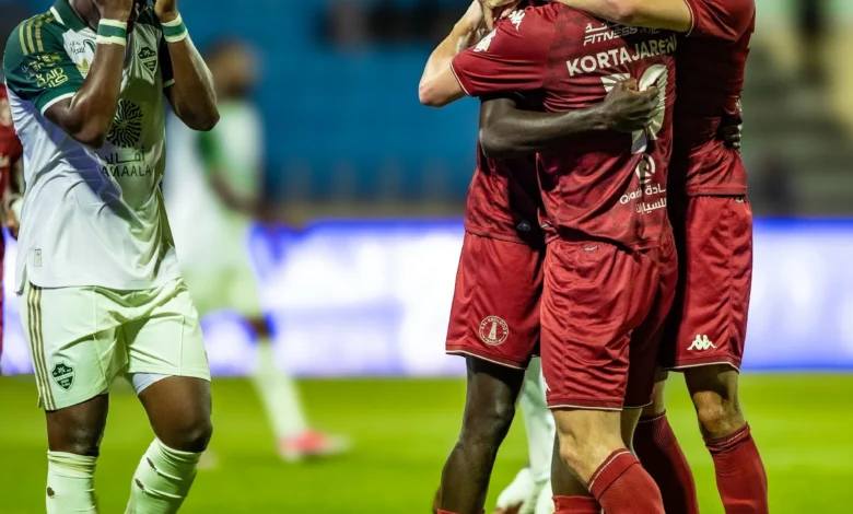 الخلود يسلط الضوء على نقاط ضعف الأهلي قبل لقاء الهلال