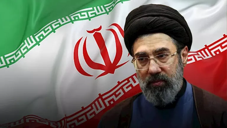 الرئيس الإيراني يؤكد عدم وجود خلاف بين الحكومة والمرشد الأعلى
