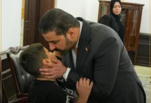 الزيدي يلتقي بأسرتي شهيدي الواجب في الدورة ويوجّه بترقيتهما رتبة أعلى