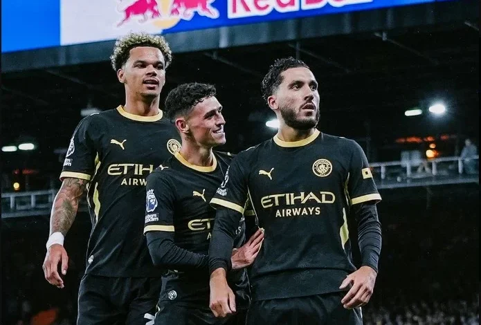 السيتي يحقق انتصاراً ساحقاً على بالاس ويتصدر الدوري الإنجليزي مؤقتاً