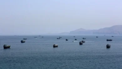 العراق يبحث مع إيران تسهيل مرور الناقلات النفطية عبر مضيق هرمز