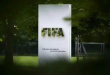 الفيفا يشن حملة ضد منافسيه