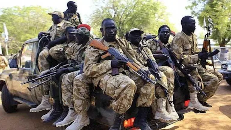 انشقاق نحو 320 عنصراً من قوات الدعم السريع في السودان وانضمامهم للجيش