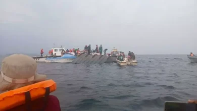 انقلاب عبارة تحمل 270 شخصاً قبالة سواحل شمال قبرص