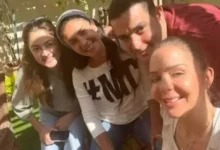 بسمة تشارك صورة مع ابنة نجلاء فتحي وتعبّر عن مشاعرها بالحنين
