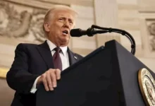 ترامب يهدد بضم مضيق هرمز وإيران تضع شروطاً لإعادة فتحه