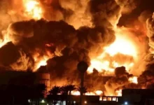 تصعيد جديد في اليمن: قصف حوثي يستهدف ميناء المخا ويوقع قتيلاً وثلاثة مصابين