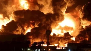 تصعيد جديد في اليمن: قصف حوثي يستهدف ميناء المخا ويوقع قتيلاً وثلاثة مصابين