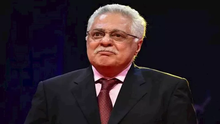 توفيق عبدالحميد يكشف عن معاناته مع صعوبة المشي واستخدامه للكرسي المتحرك