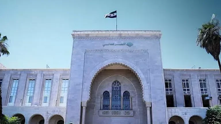 حكم المؤبد على مفتي نظام الأسد من قبل القضاء السوري