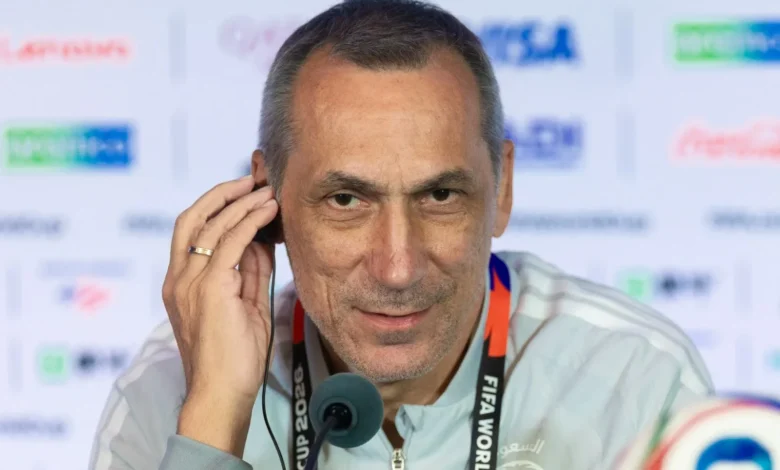 دونيس يعلن قائمة المنتخب الوطني استعداداً لـ«خليجي 27» الأسبوع المقبل