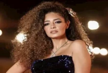 رحيل والد مصممة الأزياء ندى أكرم ومنة القيعي تعبر عن حزنها