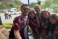 روجينا وزملاؤها في مدرجات طرابزون لدعم محمد صلاح