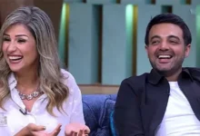 عمرو محمود ياسين يوضح حقيقة الحالة الصحية لزوجته ويؤكد عدم خضوعها لعملية جراحية