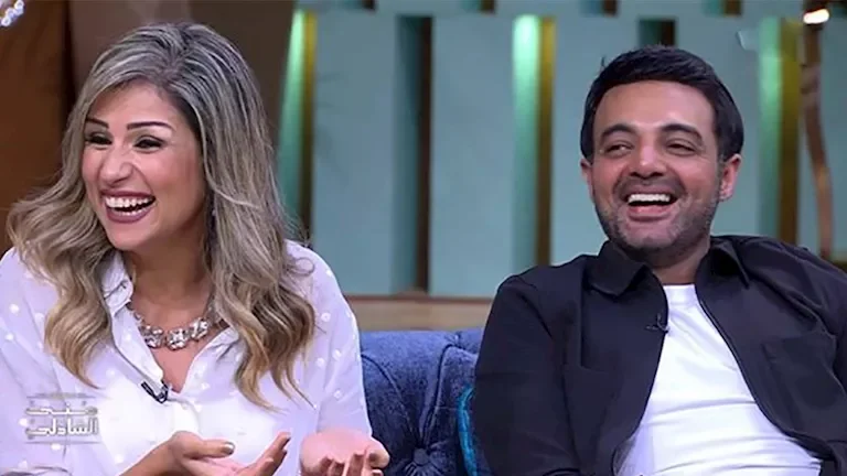 عمرو محمود ياسين يوضح حقيقة الحالة الصحية لزوجته ويؤكد عدم خضوعها لعملية جراحية