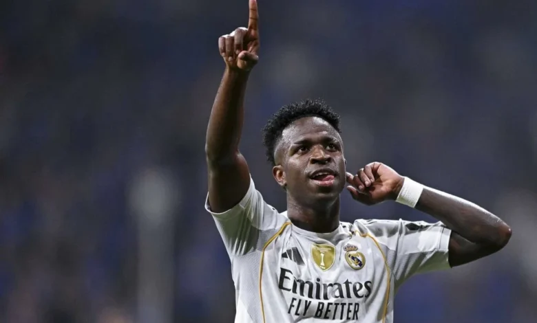 فينيسيوس يواصل مسيرته مع ريال مدريد حتى عام 2032