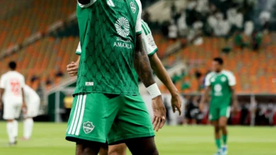 كلاسيكو القناصين: مواجهة مرتقبة بين واتكينز وتوني في "أرينا"