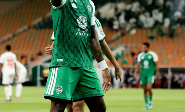 كلاسيكو القناصين: مواجهة مرتقبة بين واتكينز وتوني في "أرينا"