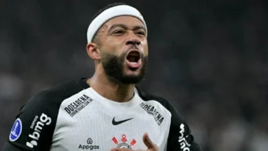 كورينثيانز ينسحب من تجديد عقد ديباي واللاعب يعد بالرد