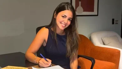 لجين خليفة توقع عقداً مع شركة "سينرجي" بعد نجاح كليب "لولا البنات"