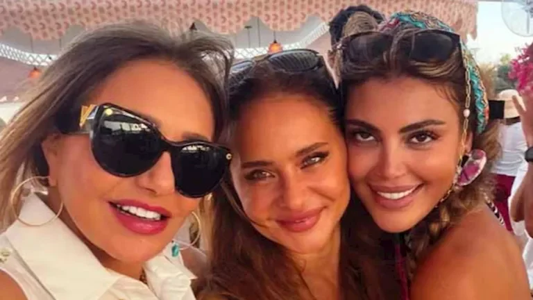 ليلى علوي تتألق برفقة نيللي كريم وريهام حجاج في أحدث ظهور لها